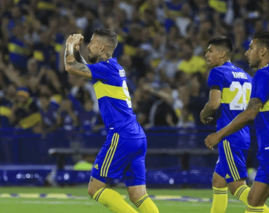Con gol de Benedetto en su regreso, Boca y Colón igualaron en La Bombonera