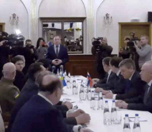 Tensión por guerra entre Rusia y Ucrania: las dos partes se reúnen para negociar en Bielorrusia