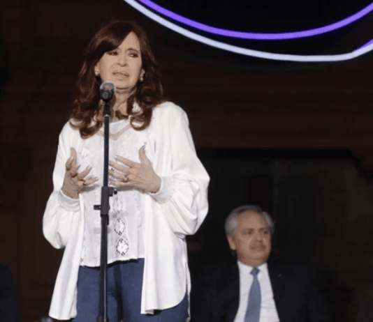 OPINION: Cristina se está yendo del Gobierno.
