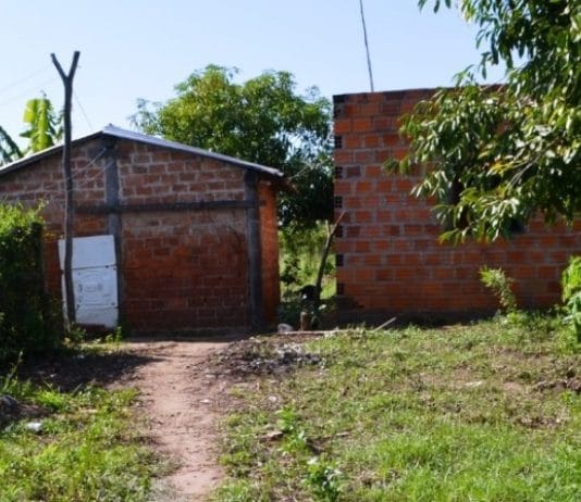 LAGUNA BLANCA: Hallaron el cuerpo sin vida de un hombre en el baño de su casa. El forense judicial descartó que fuera un delito