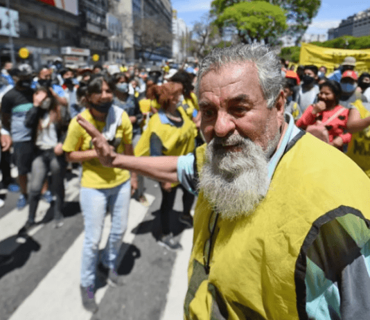 RAÚL CASTELLS: «En Formosa vi cómo comen asado de alita de pollo y en el interior, carne de oso hormiguero»