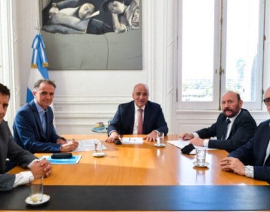 El gobernador Insfrán firmó un convenio para la construcción de otra autovía sobre la ruta nacional N° 11