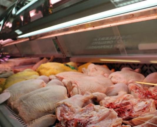 El pollo vuelve a tomar vuelo: crecen la faena y el consumo interno