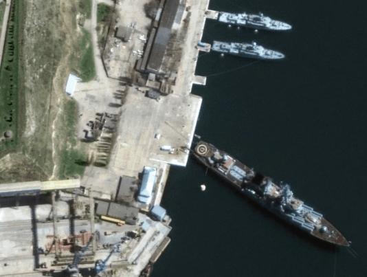 REVES PARA PUTIN: Un buque de guerra ruso está “gravemente dañado” en el Mar Negro
