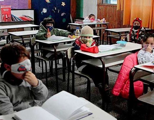 EDUCACION: Las escuelas primarias tendrán desde este año una hora de clases más por día