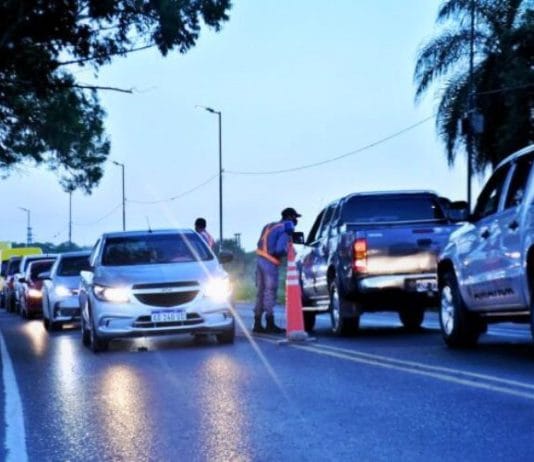 LAGUNA BLANCA: La policía realizó un operativo de control de alcoholemia.