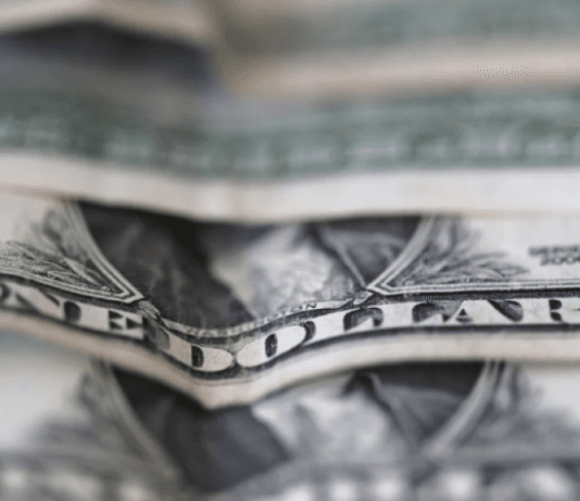 Vuelve a aumentar con fuerza el dólar: la cotización libre llegó a $212,50 y registra una suba diaria de 7 pesos