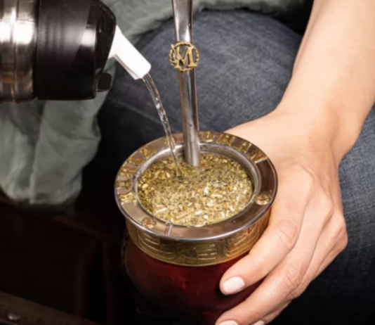 El Gobierno destinará $650 millones a la compra de yerba mate para la población vulnerable