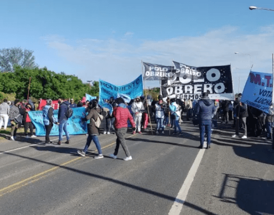 FORMOSA: Organizaciones sociales se sumaron a jornada de lucha y cortaron la Ruta 11