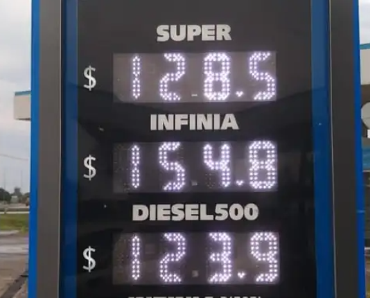 Pese a que el gasoil registró un nuevo aumento de precios, no se consigue stock