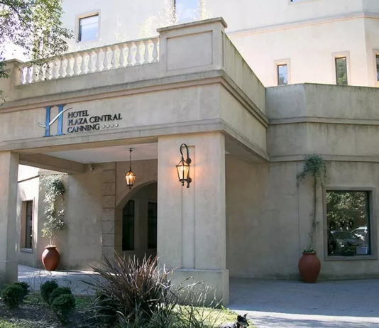 AVANZA LA INVESTIGACIÓN: Allanan hotel donde están los venezolanos y los iraníes del avión retenido en Ezeiza