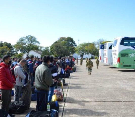 Partieron jóvenes formoseños para incorporarse al Ejército Argentino