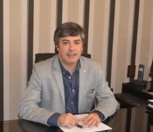 Un formoseño es elegido rector de la UNNE de Corrientes.