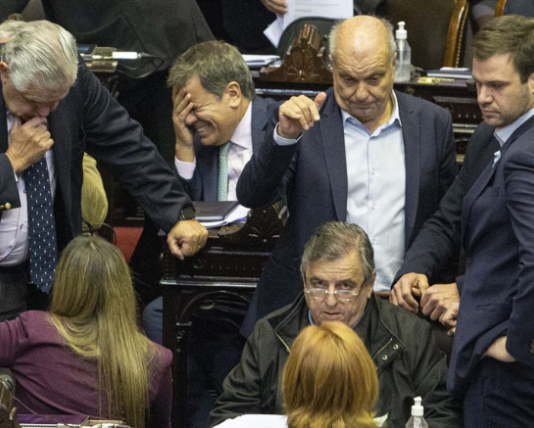 Diputados: la oposición pidió que Cafiero brinde explicaciones en el Congreso por el avión venezolano