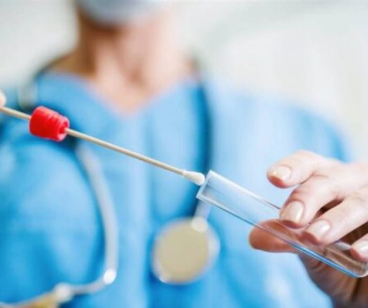 COVID-19: Un fallecimiento y más de dos mil nuevos casos en la última semana