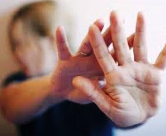 LAGUNA NAINECK: Denunciaron a funcionario municipal por lesiones en ocasión de violencia de género.