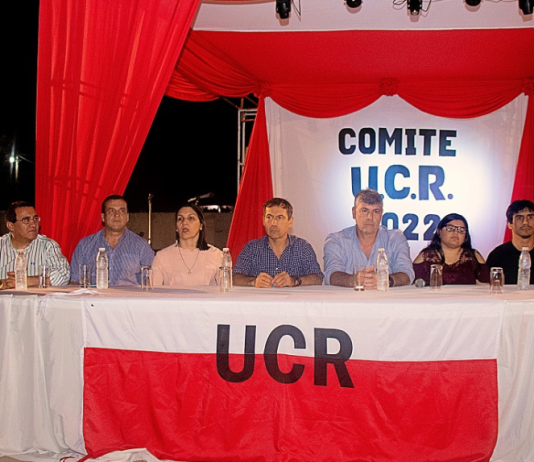 LAGUNA NAINECK: Con la presencia de Naidenoff y Buryaile asumieron las autoridades de la UCR.