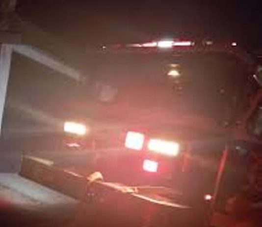 BUENA VISTA: Efectivos de la policía junto con Bomberos intervinieron en un incendio de vivienda.