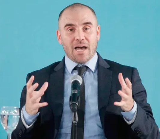 «No están bien de la cabeza»: duras críticas de la oposición tras la renuncia de Martín Guzmán