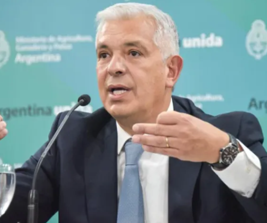 Renunció Julián Domínguez como ministro de Agricultura y dejará el Gobierno.
