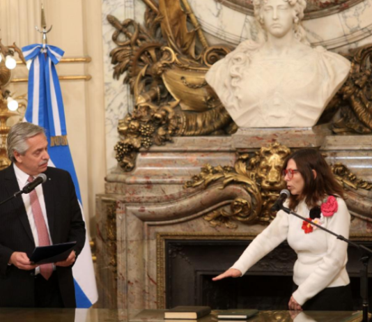 Silvina Batakis juró como ministra de Economía.