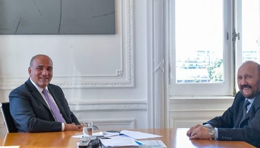 JUAN MANZUR: «Junto a gobernadores como Gildo, desde el interior, vamos a transformar la Argentina»