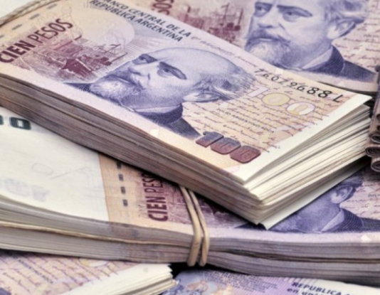 Salario Básico Universal: la iniciativa despierta polémicas y hay preocupación por el déficit fiscal