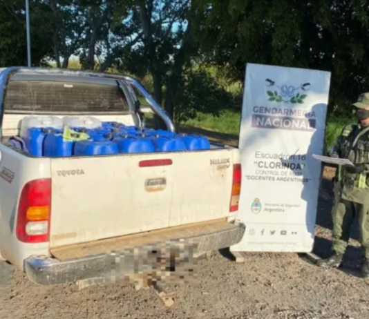 CLORINDA: Trasladaba 920 litros de combustible en una camioneta.