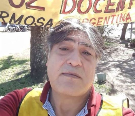 Gremios docentes marcharon a Casa de Gobierno pidiendo apertura de paritarias