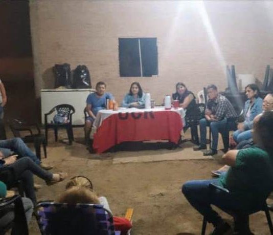 LAGUNA NAINECK: Radicales repudian apoyo a Cristina Fernández.