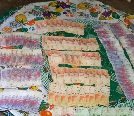 LAGUNA BLANCA: Mujer fue detenida por sustraerle dinero a un sexagenario.