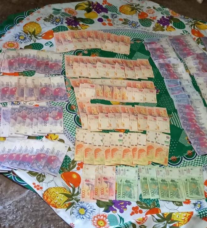 laguna blanca sustraccion dinero