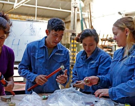 El Gobierno define los detalles del decreto para transformar 200.000 planes sociales en empleo formal