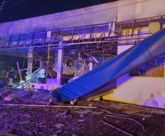 Pirapó (PARAGUAY): Destruyen con explosivos un banco en asalto tipo comando.