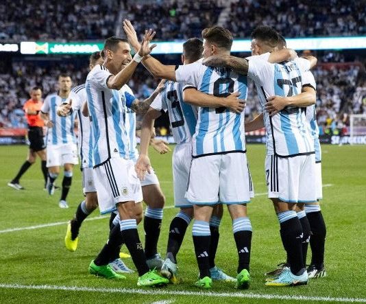El invicto de la Selección argentina: goleó a Jamaica con un Messi estelar y suma 35 partidos sin derrotas