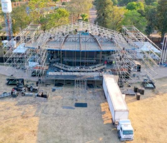 LAGUNA BLANCA: Con marcadas expectativas, iniciará la Fiesta del Pomelo.