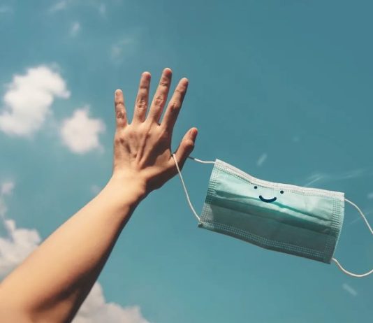 El Ministerio de Salud anunció que el uso del barbijo deja de ser obligatorio