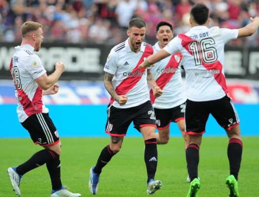 Sin brillar, River se aprovechó de un error de San Lorenzo para cortar la mala racha y seguir ilusionado con la Liga