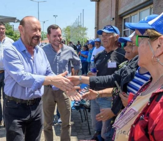 Insfrán anunció un bono de 30 mil pesos para beneficiarios del IPS.