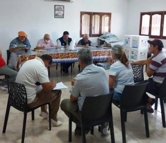 SENASA: Capacitación en la aplicación simultánea delas vacunas antiaftosa y antibrucélica.