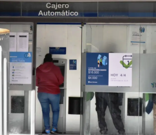 Estatales cobrarán desde el viernes 28, con el aumento salarial que acumula el 70% en el 2022.