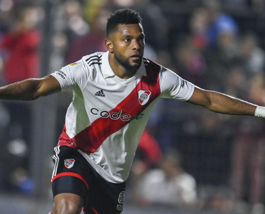 River venció a Patronato y no se baja de la lucha por la Liga.