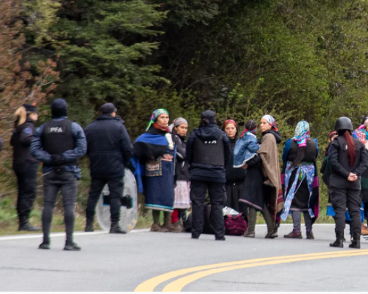 VILLA MASCARDI: Detuvieron a siete personas en un operativo de «recuperación territorial».
