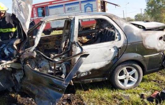 CLORINDA: Un auto se incendió en plena marcha y su conductor tras las graves quemaduras falleció horas después