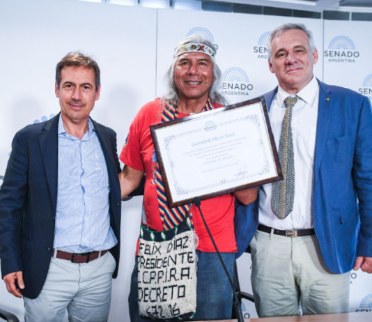 Félix Díaz recibió el Diploma de Honor del Senado de la Nación.
