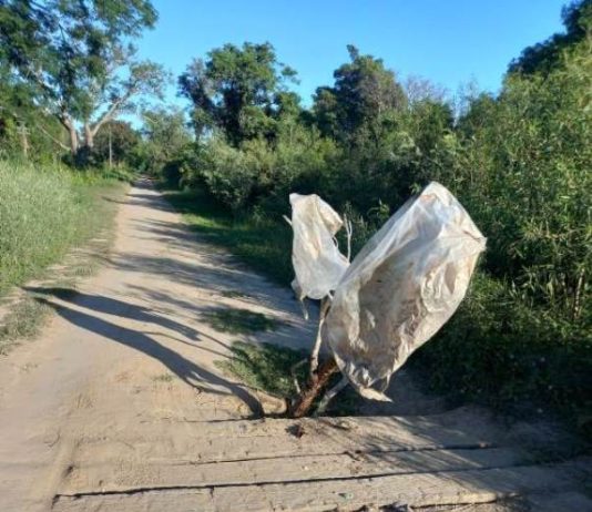 LAGUNA NAINECK: Reclaman reparación de un puente en calle vecinal.