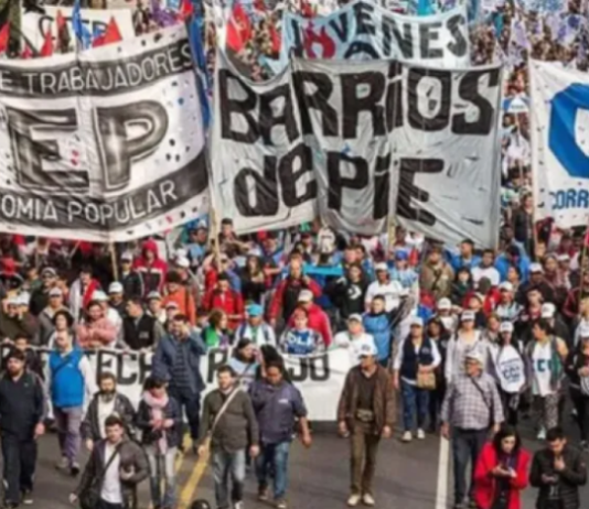 CLIENTELISMO: Más de 250 mil PLANEROS compraron dólares y declararon Bienes Personales.