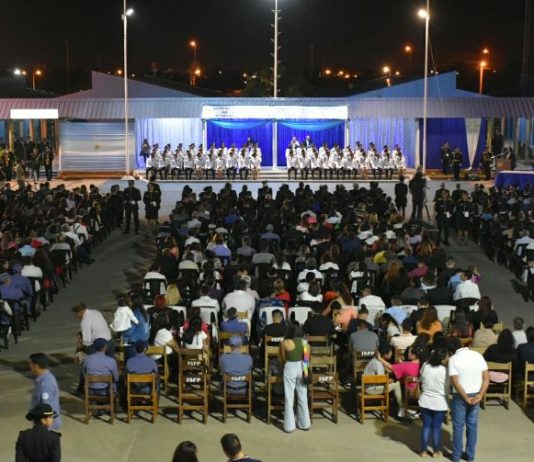 El gobernador Insfrán presidio el acto de promoción de nuevos oficiales policiales