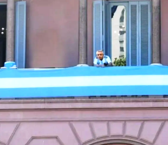 El Gobierno mantuvo la expectativa hasta último momento, pero no pudo lograr una foto con la selección argentina