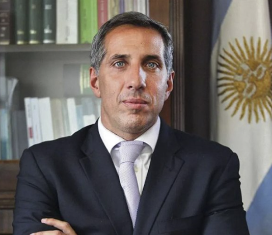 La oposición se solidarizó con el fiscal Luciani tras las agresiones: «¡No queremos más violencia!»